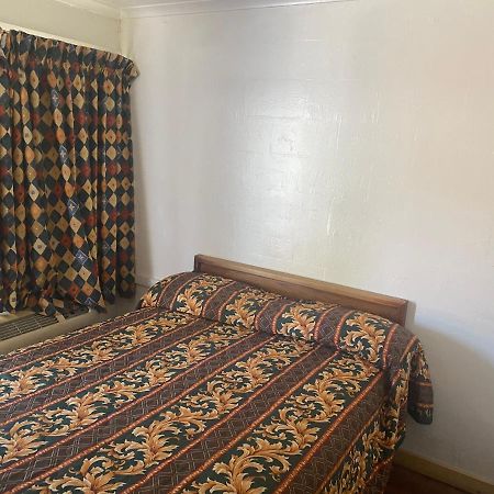 Johnston'S Motel Garberville Eksteriør billede