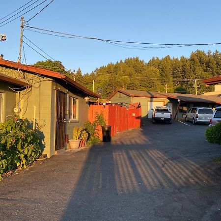 Johnston'S Motel Garberville Eksteriør billede